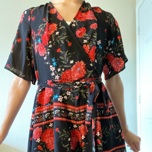 Romper - Picture 4 of 4